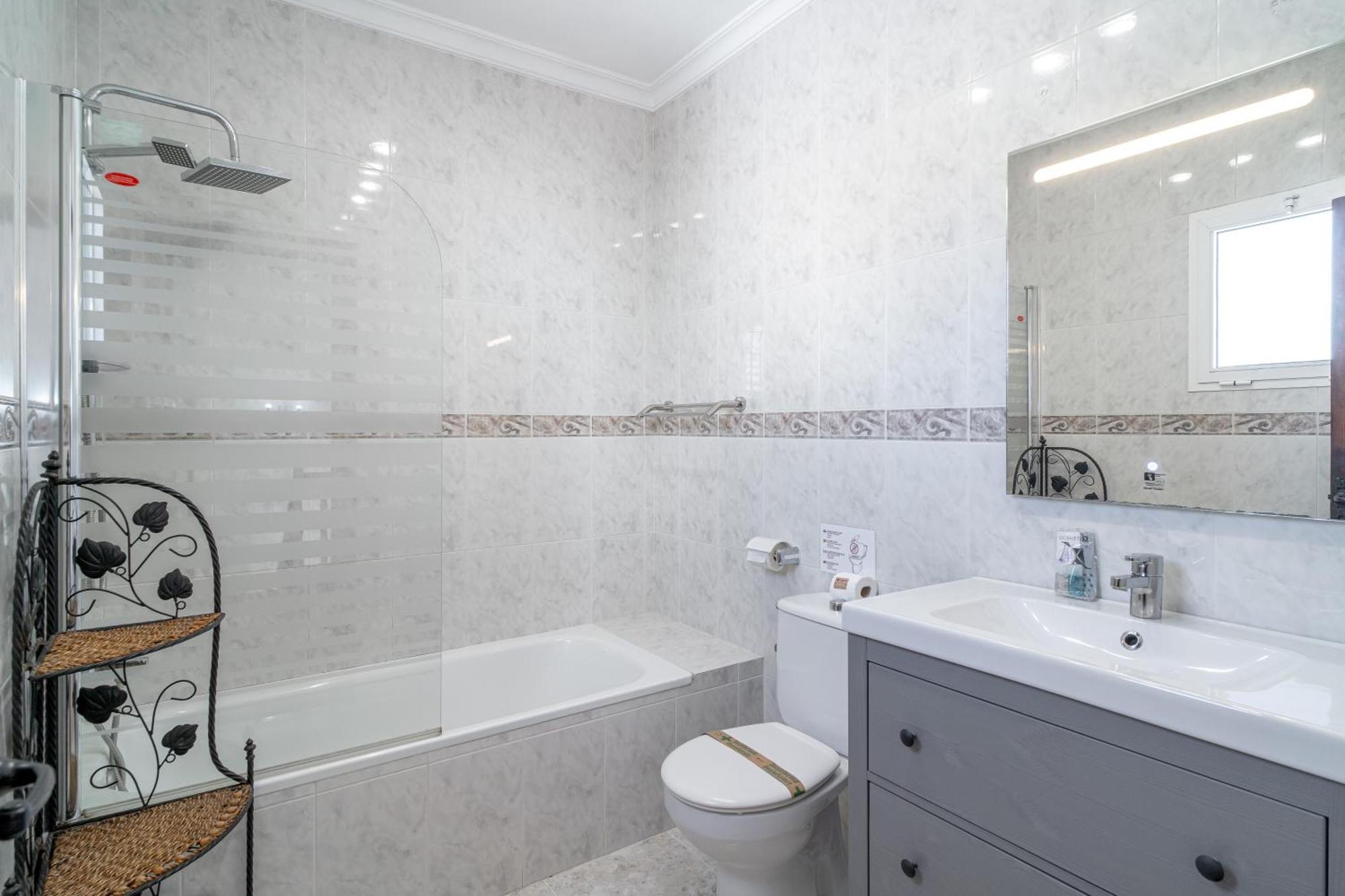 Villa Caritas Punta Lara Casasol Nerja Bagian luar foto